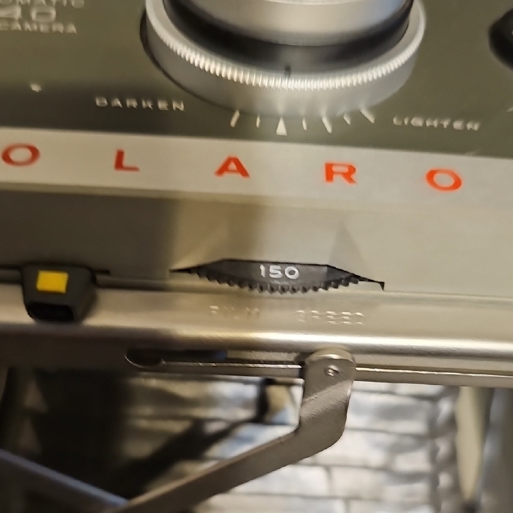 Polaroid 340 Land Camera in Gray and Black - Picture 7 of 12